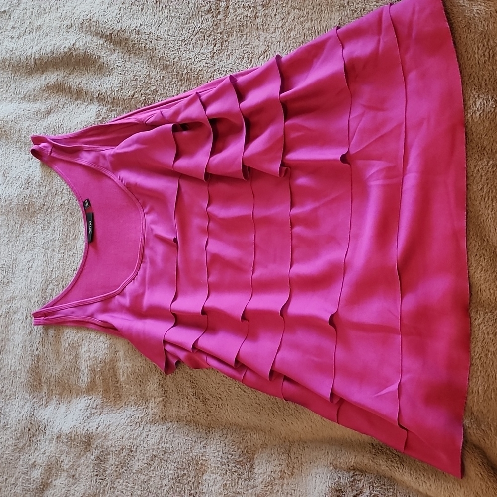 Women's sleeveless blouse